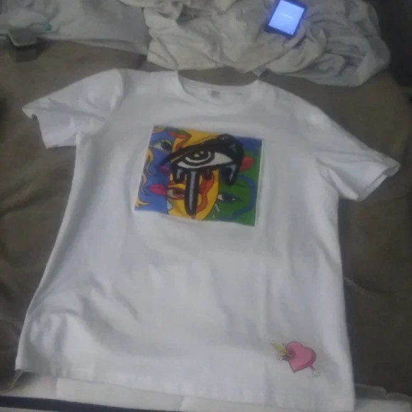 I am selling designer graphic tee shirts, sweaters, jogging suite, vests, shoes
